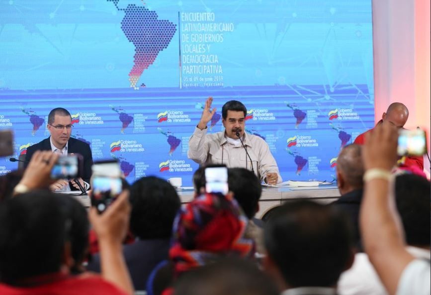 Maduro a John Bolton: “Pdvsa seguirá produciendo”