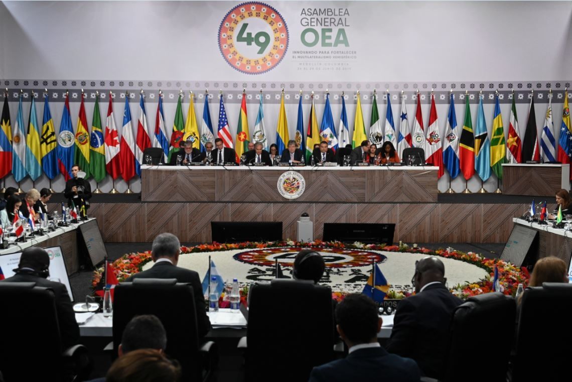 OEA pide elecciones “libres” en Venezuela “lo más pronto posible”