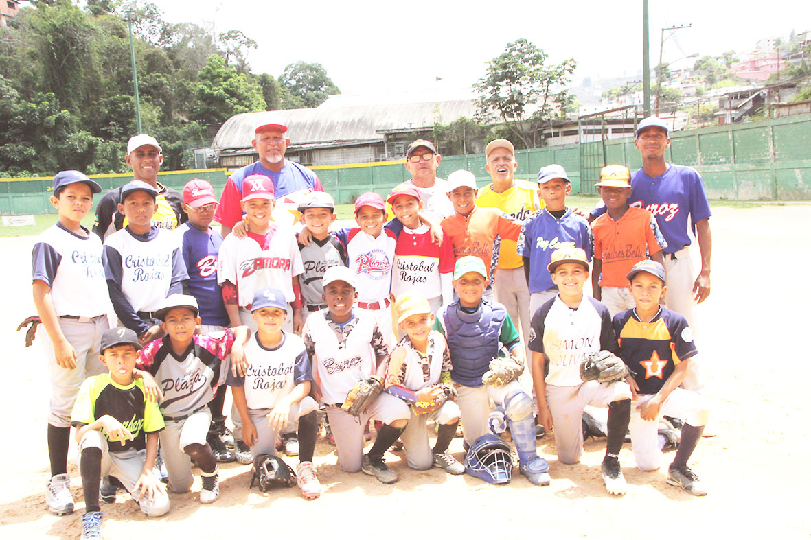 Selección de Beisbol infantil A de Miranda calienta motores