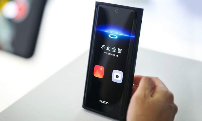 Oppo crea la primera cámara de selfie escondida bajo la pantalla