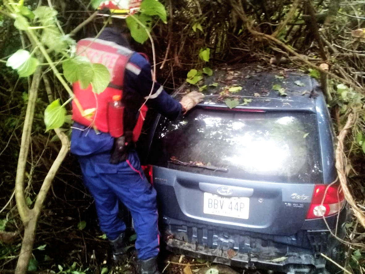 Un herida al caer por un barranco