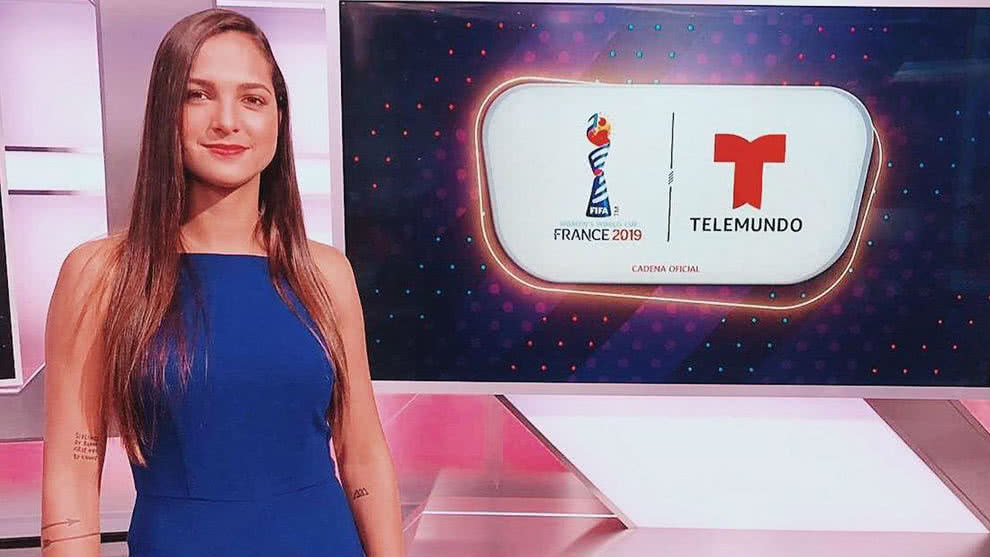 Deyna Castellanos estrena nueva faceta como comentarista