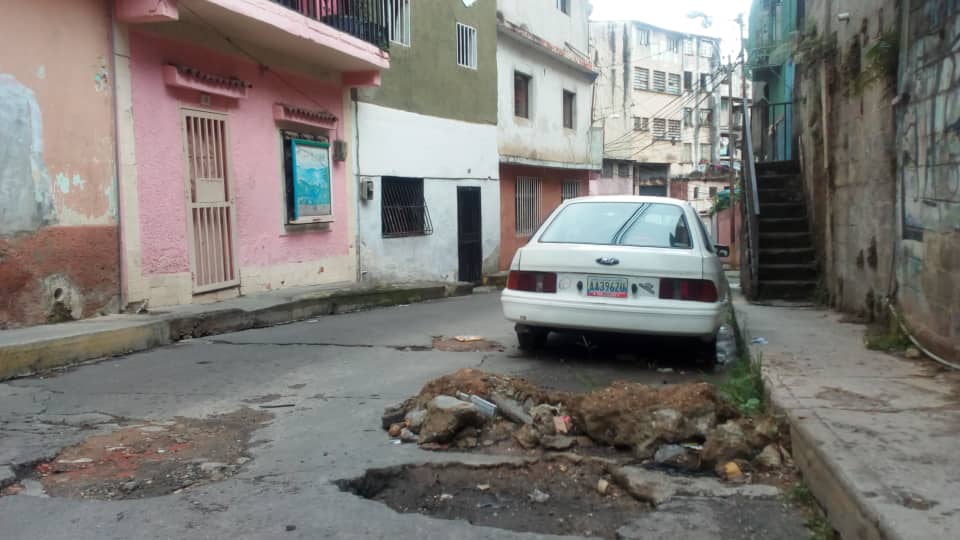 Trabajos inconclusos de Hidrocapital tienen sin agua la Ramón Vicente Tovar