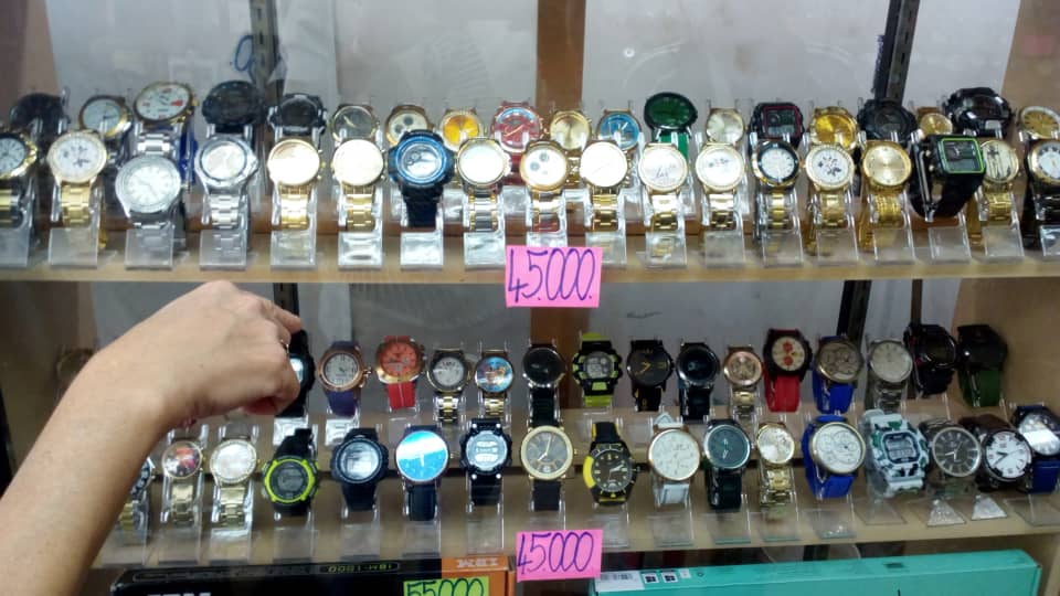 Relojes de uso diario rondan entre Bs. 50.000 y 70.000