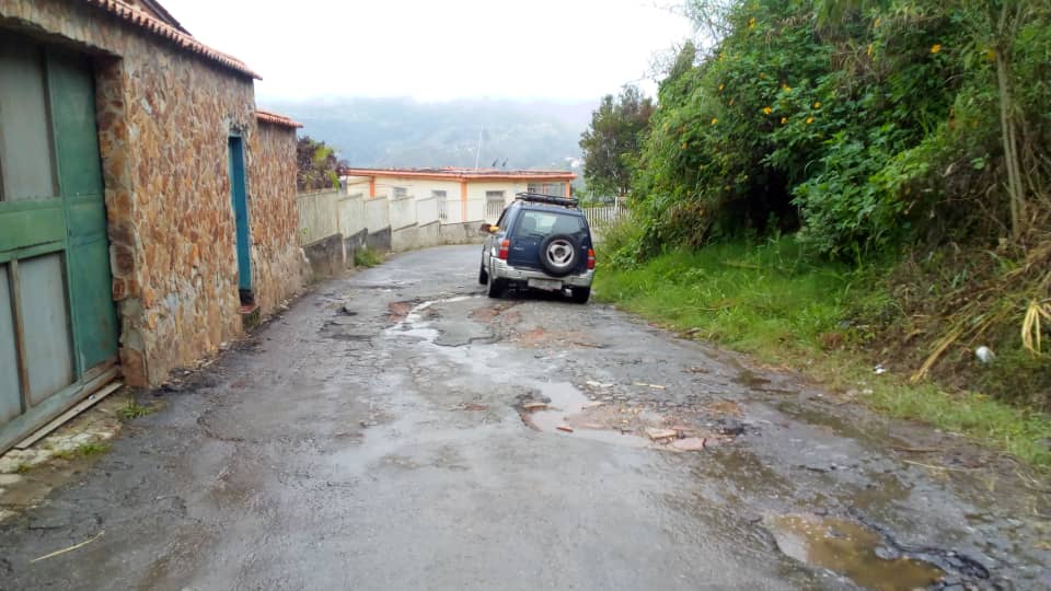 Vía Principal de Mataruca lleva 10 años en completo abandono