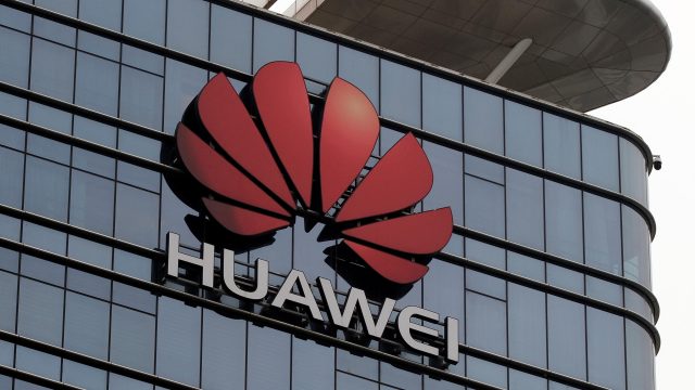 Trump levantará veto a Huawei y retomará negociaciones con China