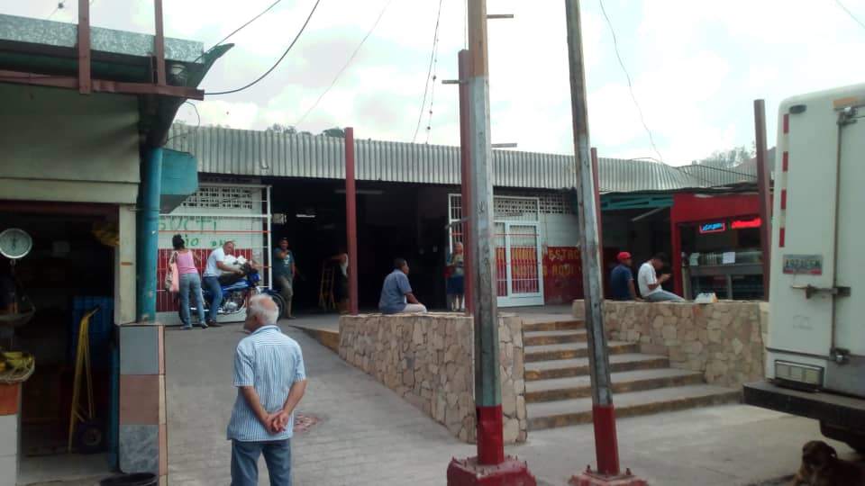 Comerciantes del Mercado El Paso azotados por el hampa