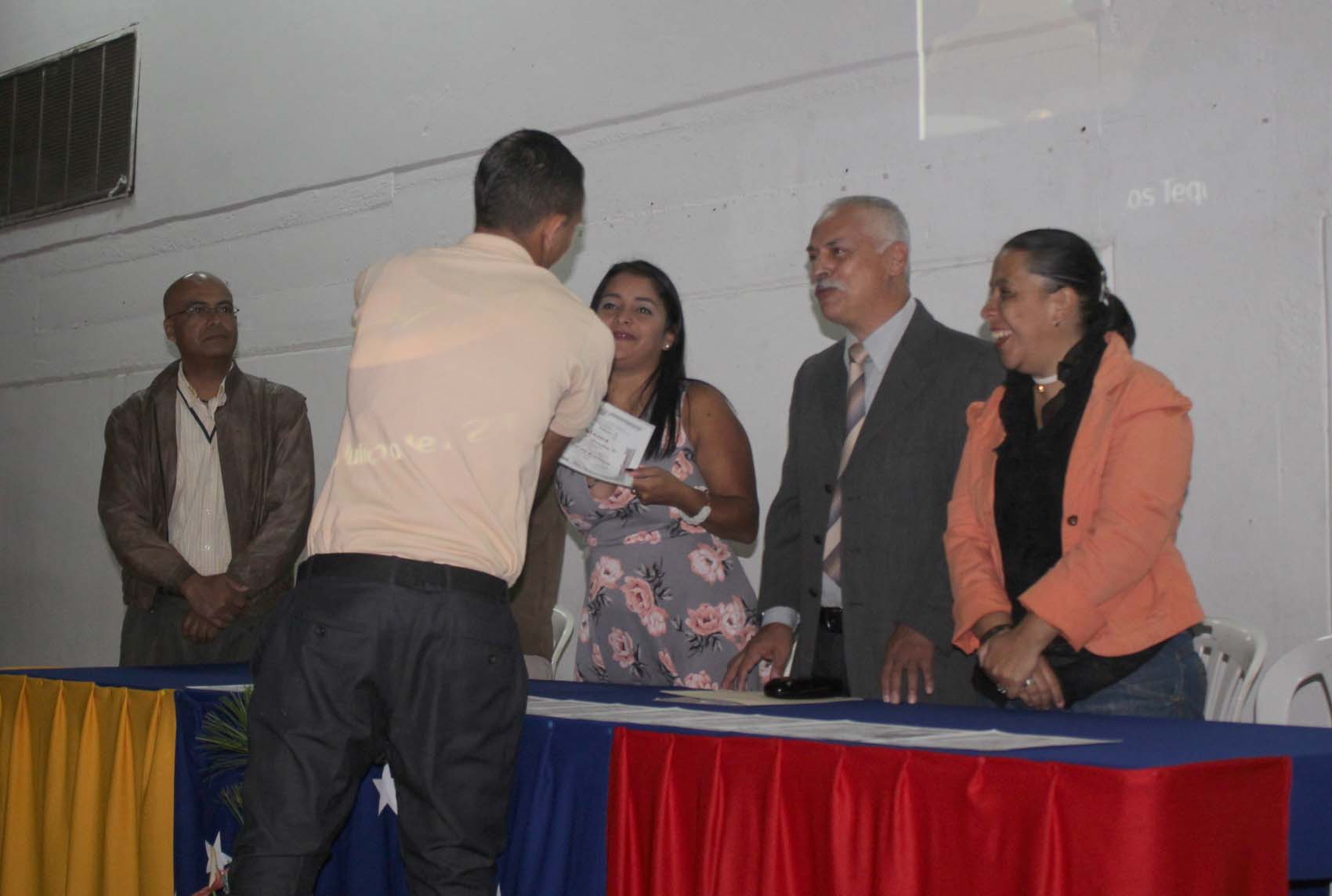 Sepinami celebra primera graduación de bachilleres