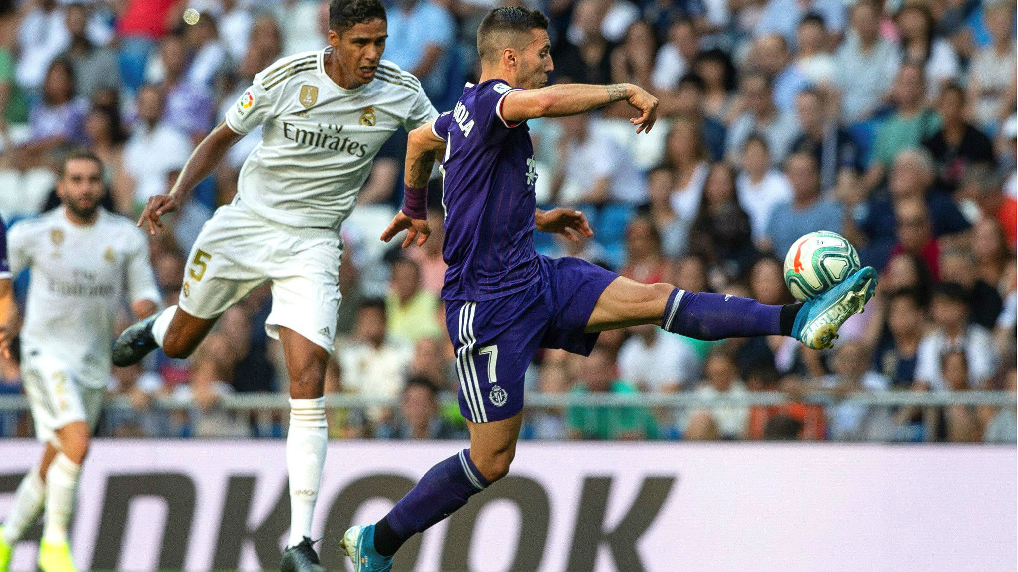 Real Madrid comienza con traspié la temporada