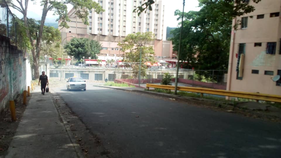 El hampa mantiene en zozobra a residentes de la Simón Bolívar