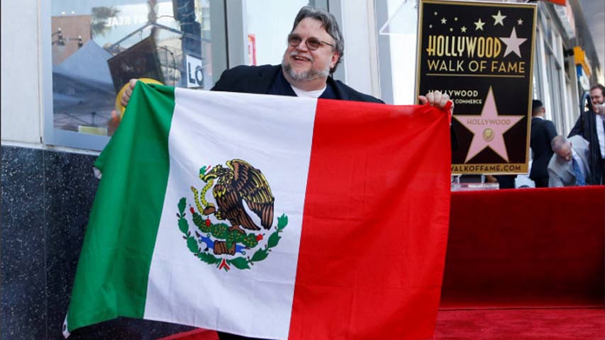 Guillermo del Toro lleva el orgullo latino al Paseo de la Fama de Hollywood