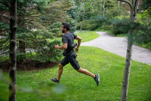 Presentan shorts robóticos que ayudan a caminar y correr