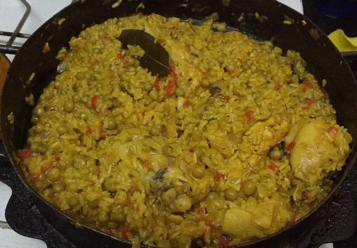 Mas de 100 mil se necesitan para  preparar un arroz con pollo