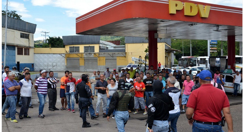 Intervenida estación de servicio en San Cristóbal por cobro irregular