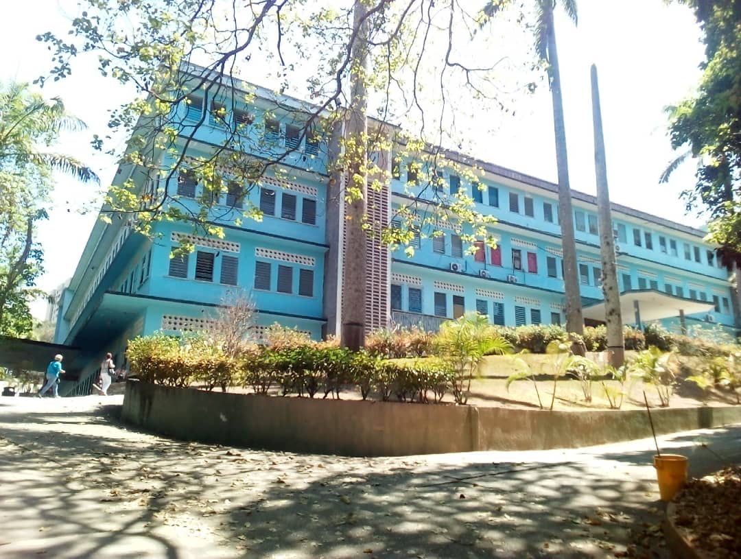 Estudiantes de la Uptamca apoyan mesa de negociación