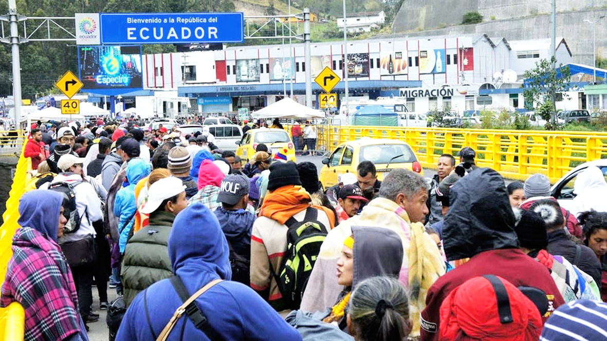 Presidente de Ecuador promete corredor humanitario para migrantes venezolanos