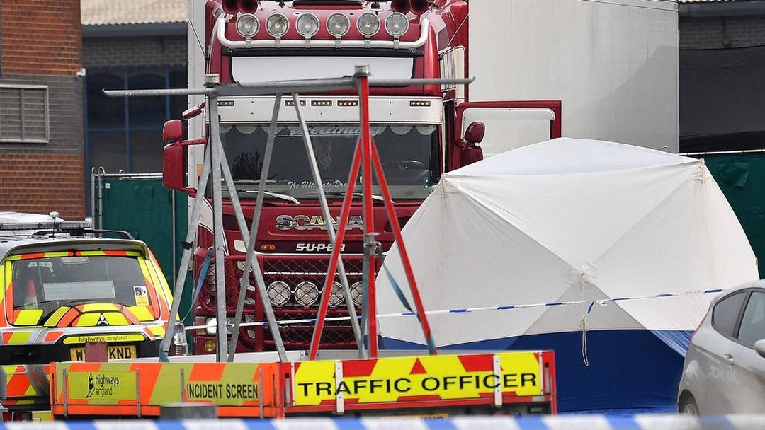 Hallados 39 cadáveres en el contenedor de un camión en Essex