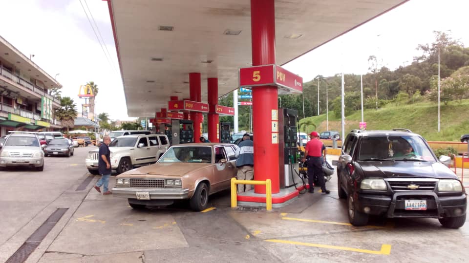 Pese a los retardos no hay escasez de gasolina en los Altos