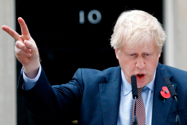 Boris Johnson lanza su campaña prometiendo culminar el Brexit en enero