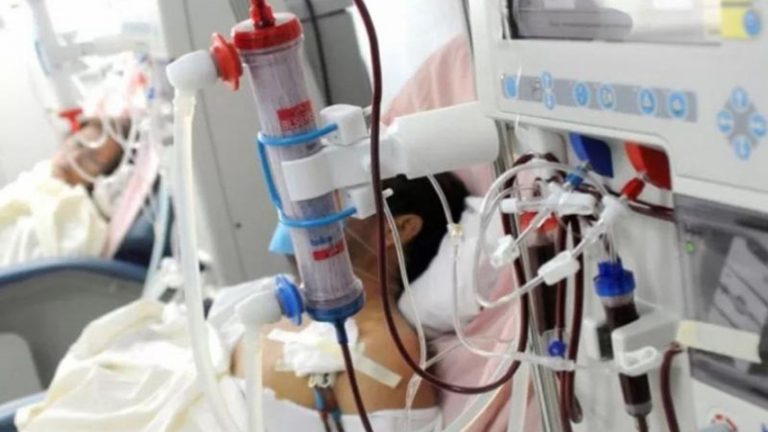 Pacientes renales exigen regularización en tratamientos de diálisis
