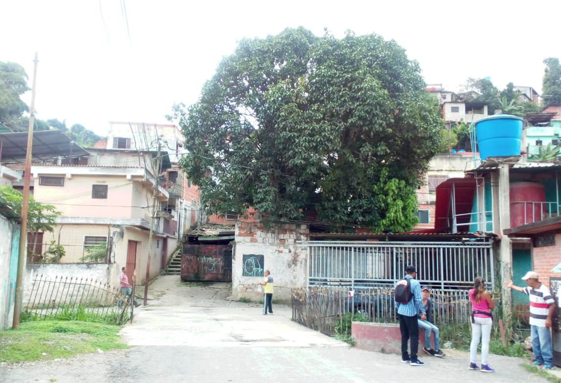 Solo dura un día el agua en el Alambique