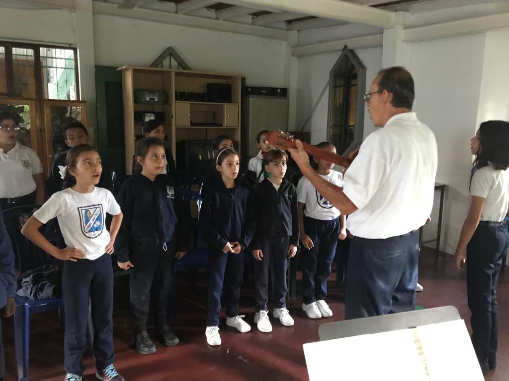 Colegio Santa María se alista para la Navidad