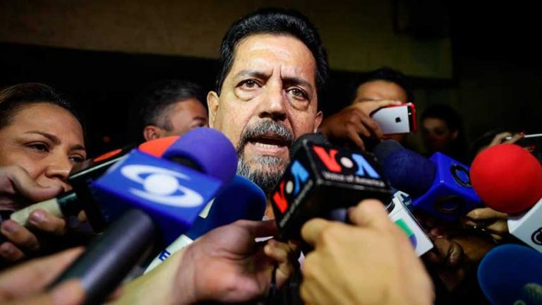 Comisión realizará segunda ronda de interrogatorios por supuesta corrupción
