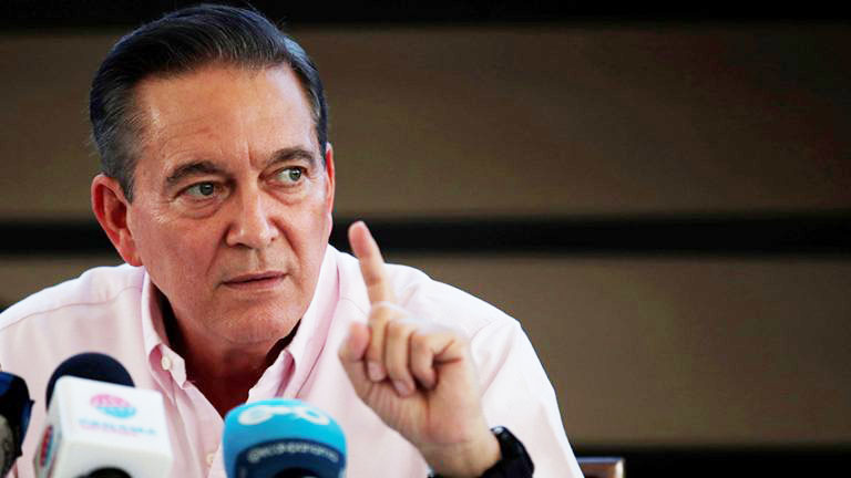 Presidente de Panamá retirará cuestionada propuesta de reforma constitucional