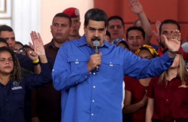 Maduro: La juventud debe defender la patria de los traidores que salen a pedir sanciones