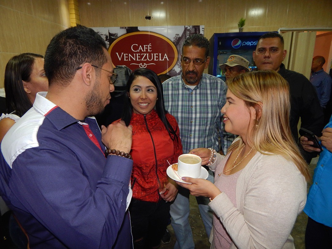 Reinauguran Café Venezuela  de Los Coquitos