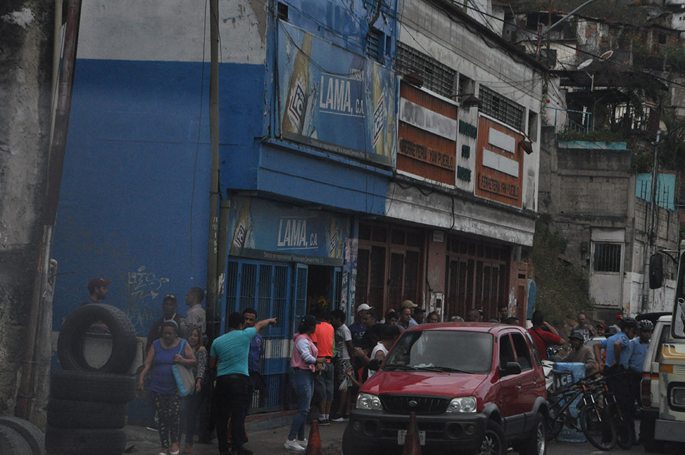 Prevén atacar consumo  de alcohol cerca de licorerías