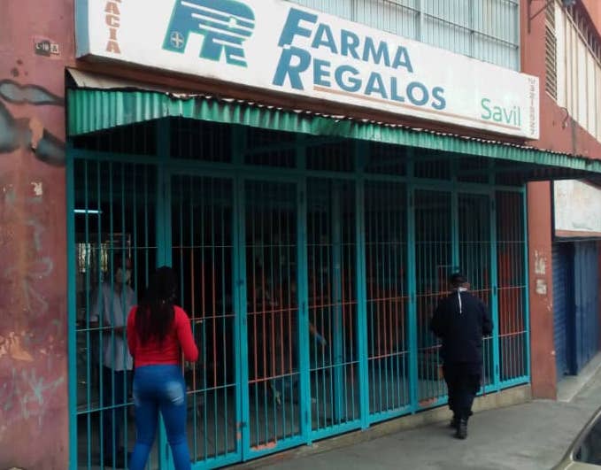 Farmacias pueden trabajar hasta las 6:00 pm