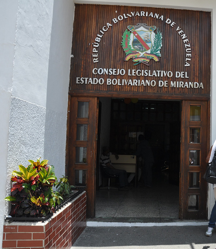 Clebm: Ni en tiempos  de Coronavirus cesan los ataque