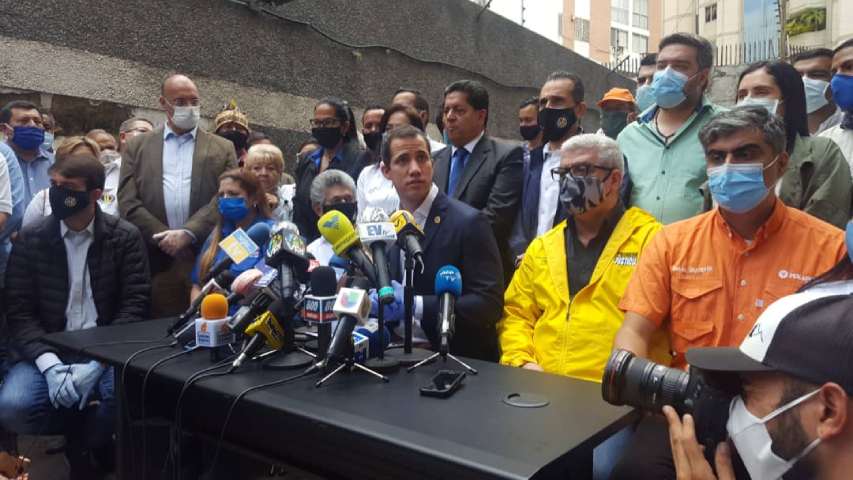 Guaidó: Están intentando desaparecer los partidos políticos