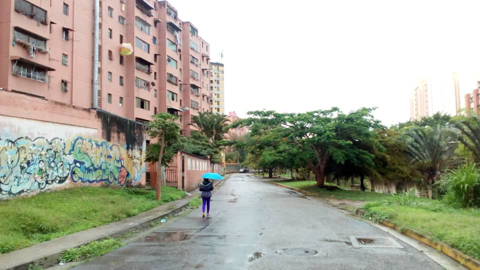 En la Simón Bolívar desafían al virus con constantes rumbas