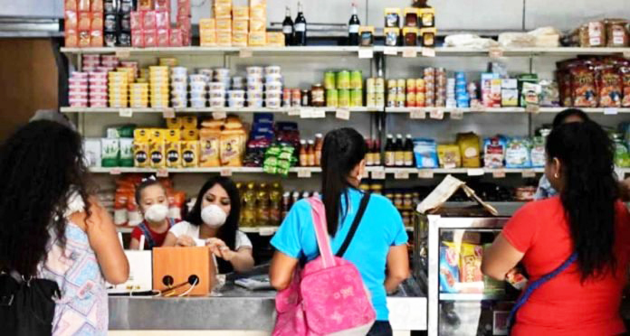 Oliveros: Restringir las compras de alimentos ya generó colas