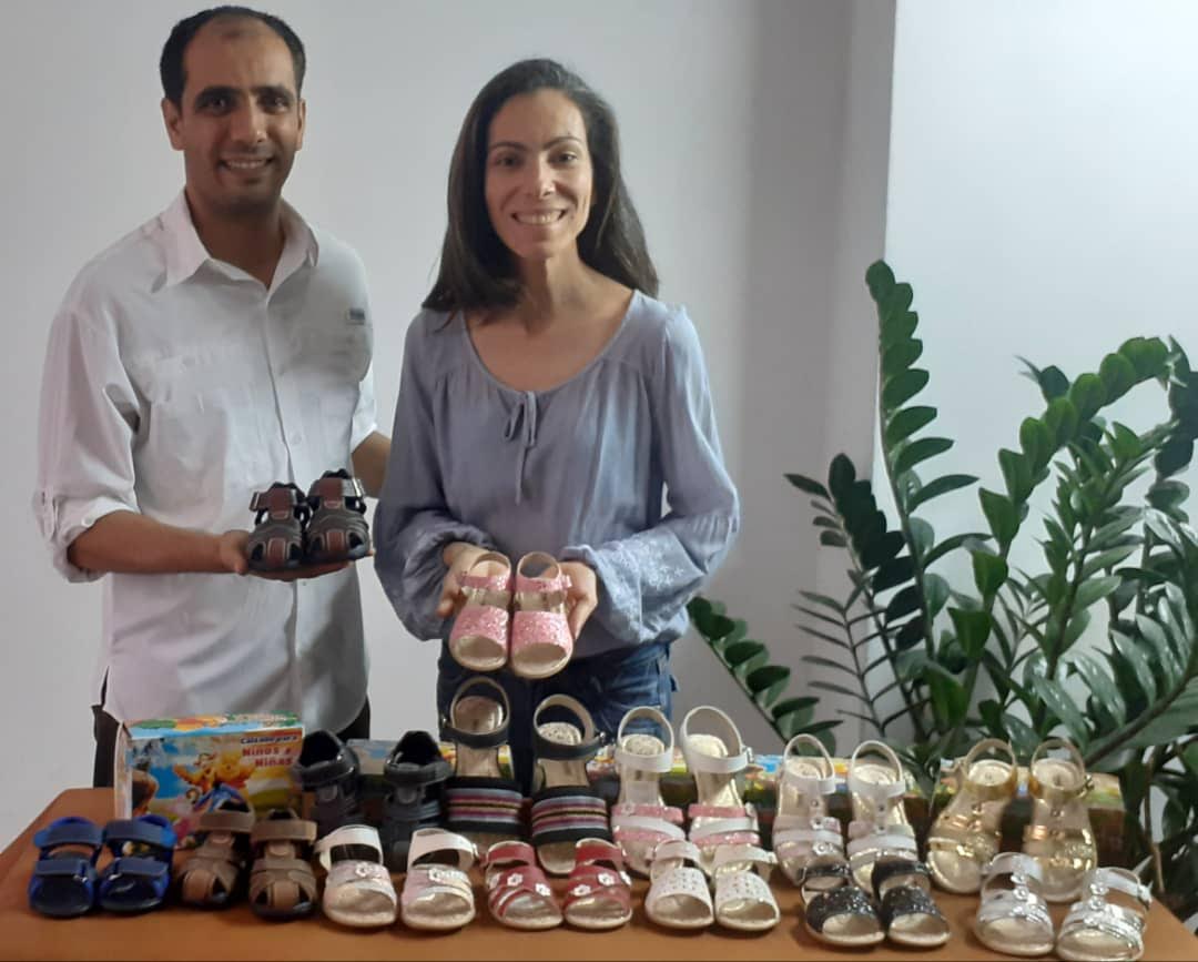 Los hermanos Cristina y Valter Traini Sandoval le ponen corazón a “Creaciones Kristyn Moda”