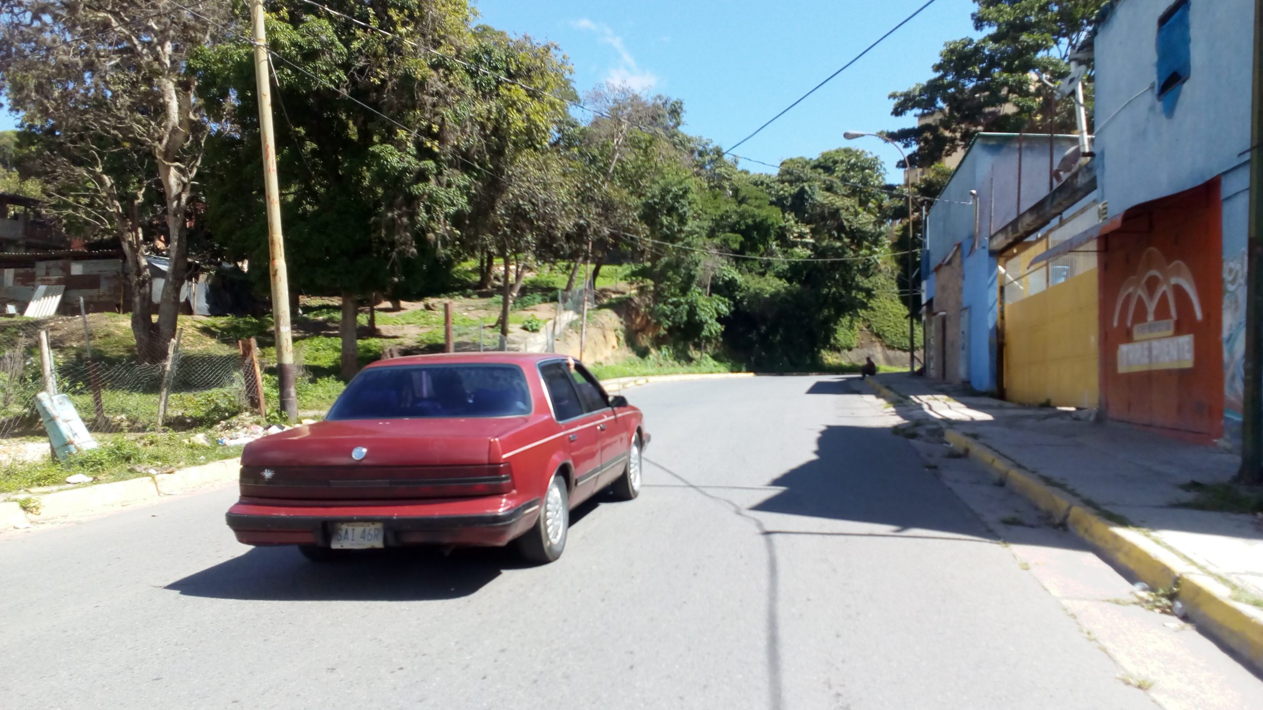 Avenida Bolívar sigue en total oscuridad