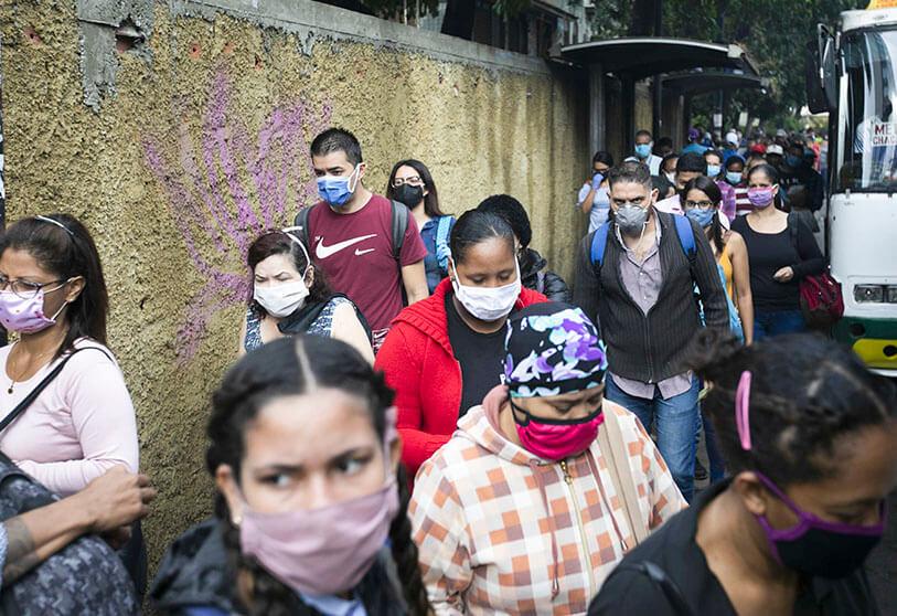 El virus deja ocho muertos y 981 nuevos contagios en Venezuela
