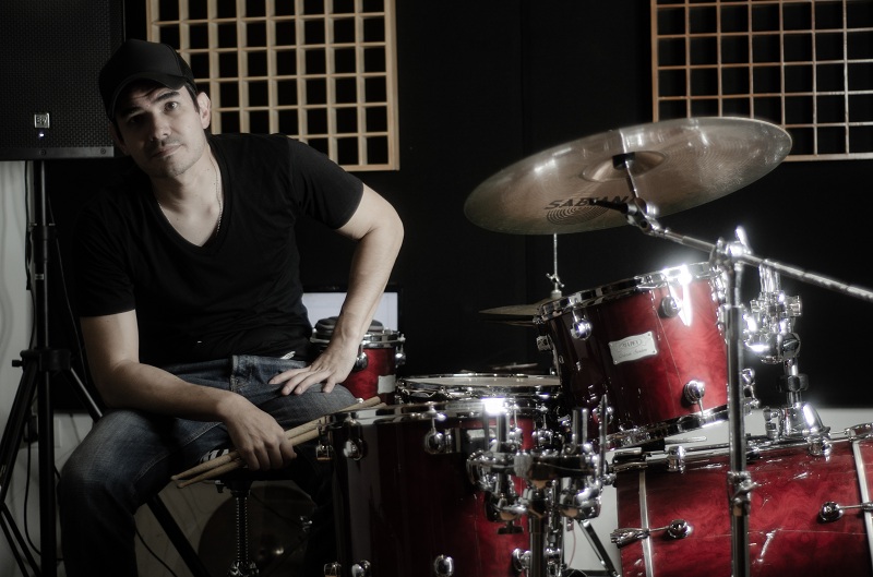Alex Flórez demuestra su versatilidad en la industria musical