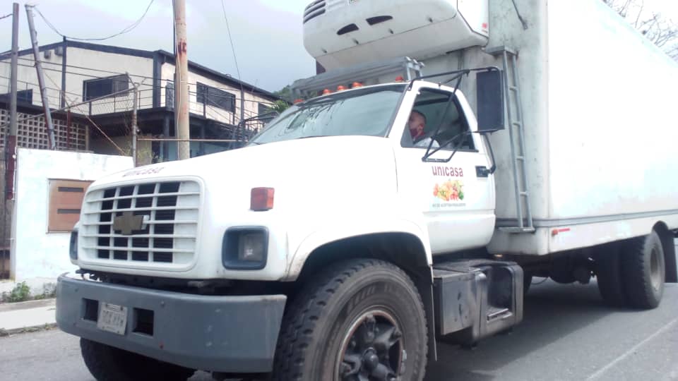 Transportistas de alimentos  piden más gasolina