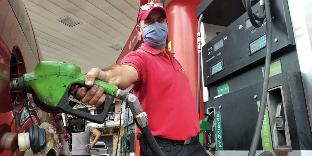 El lunes comienza nuevo esquema  de suministro de gasolina