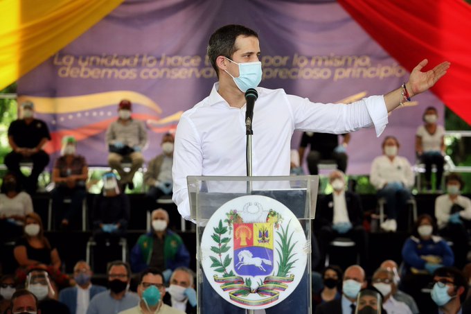 Guaidó anuncia una consulta popular