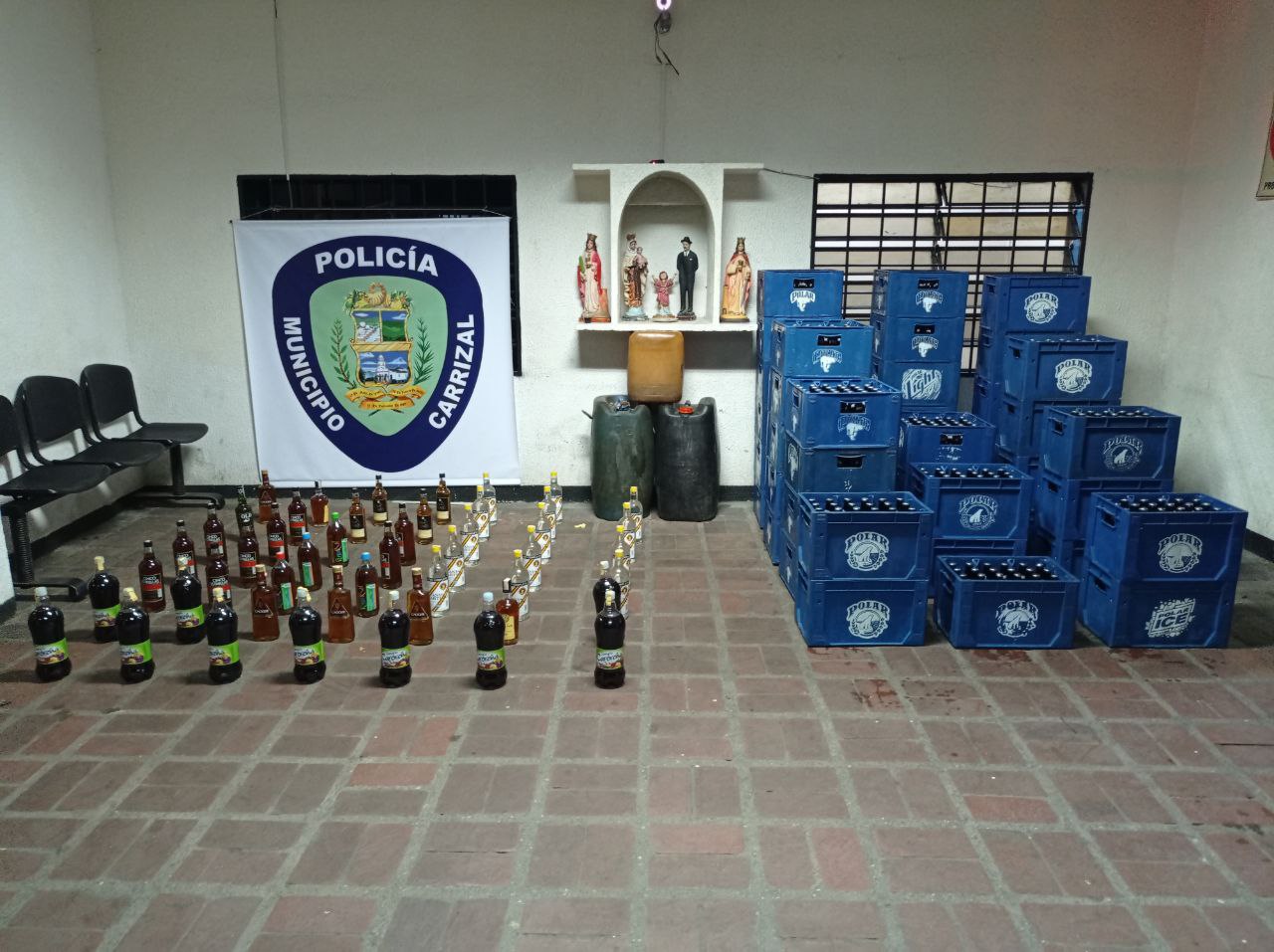 Cuatro detenidos por venta ilegal de licores