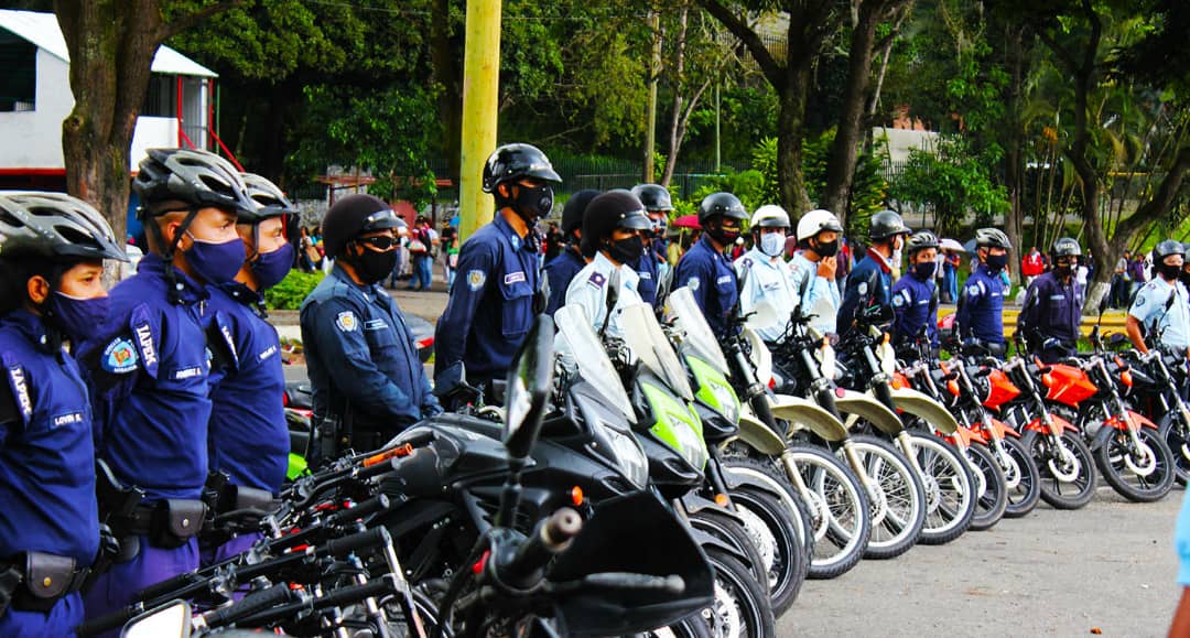 Vigilan cumplimiento de medidas de bioseguridad en Los Teques