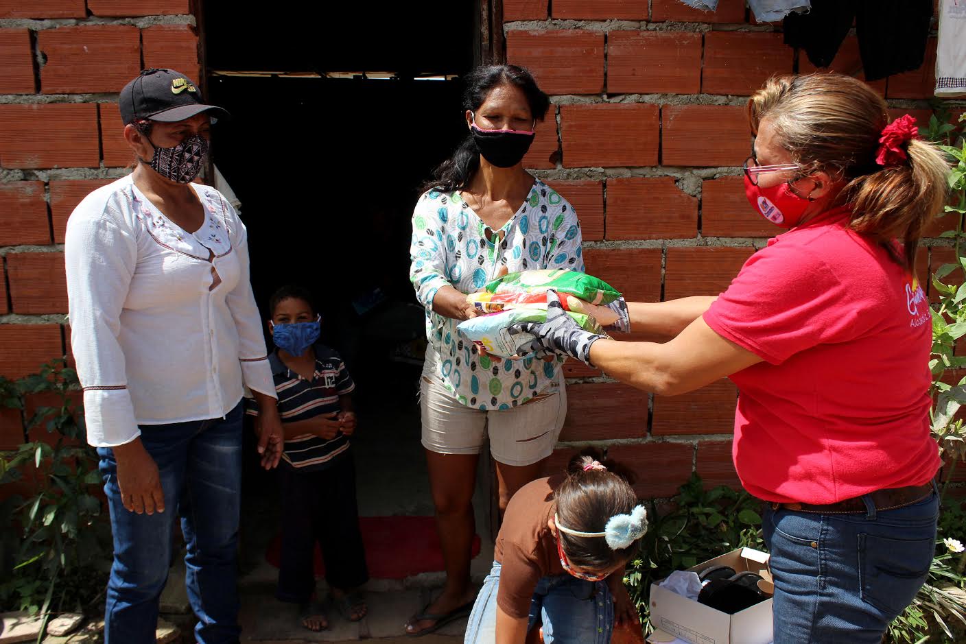 Atendieron 146 familias vulnerables de Guaicaipuro