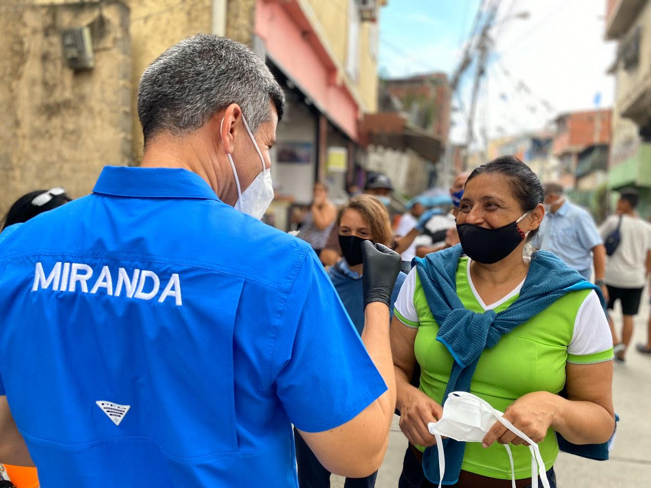 David  Uzcátegui: “Enfermeras no cuentan con nada para salvar vidas y menos  para proteger las suyas”