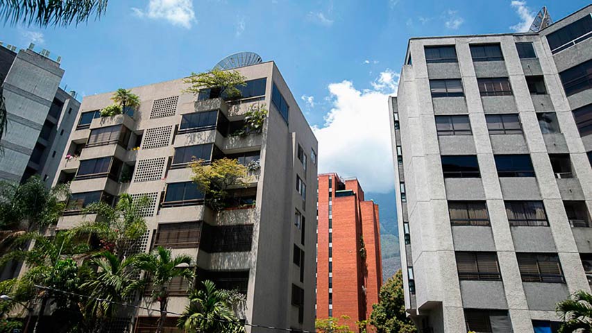 Cámara Inmobiliaria desmiente «invasiones masivas» en el país