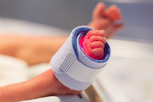 Especialistas: cifra de bebés prematuros son alarmantes