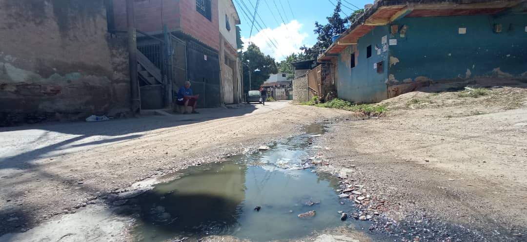 Habitantes de Ramo Verde se ven afectados por aguas negras